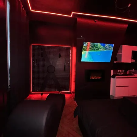 דירה Room, L'interdit