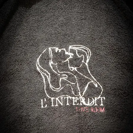 Room, L'interdit *