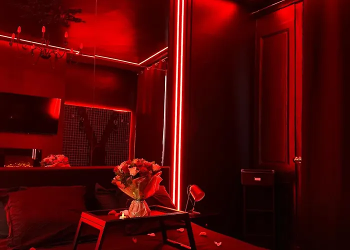 Apartment Room, L'interdit